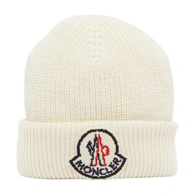 Moncler Logo Patch Beanie In Beige