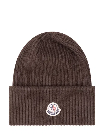 Moncler Logo Beanie With Wide Cuff In Brown