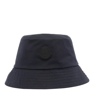 MONCLER LOGO BUCKET HAT
