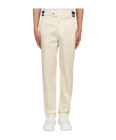 Moncler Logo Casual Pants In Nude