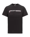 Moncler Contrasting Logo T-shirt In Black