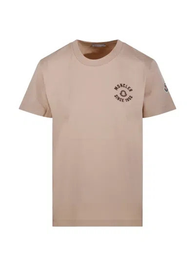 Moncler Logo-detail T-shirt In Neutral