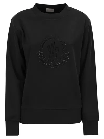 Moncler Logo Sweatshirt In Black