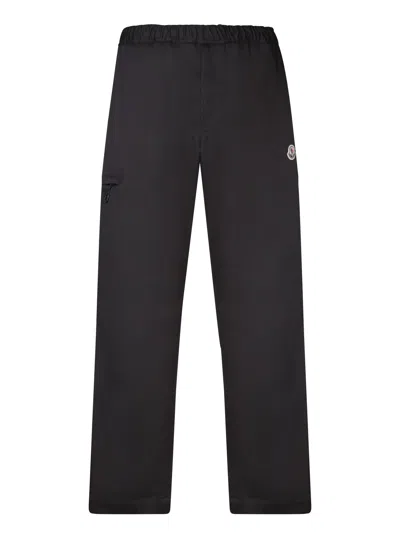 Moncler Logo Embroidered Straight Leg Trousers In Black