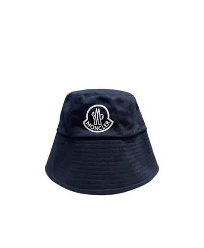 Moncler Logo Fisherman's Hat In Black