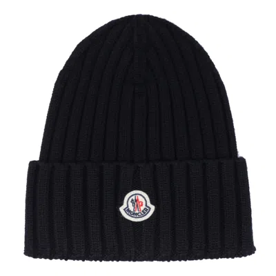 Moncler Logo Hat In Black