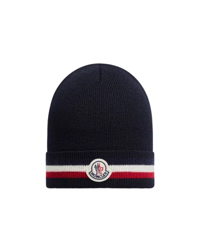 Moncler Logo Hat In Black