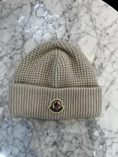 Moncler Logo Hat In Gray