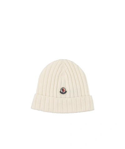 Moncler Logo Hat In White