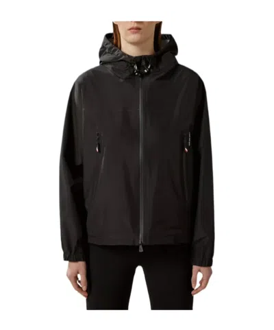 Moncler Logo Hooded Casual Jacket In Black