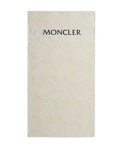 Moncler Logo-jacquard Beach Towel In White