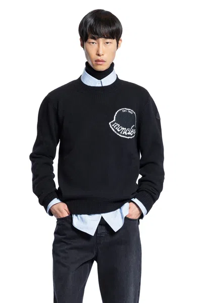 Moncler Logo Jacquard Wool Sweater In Black