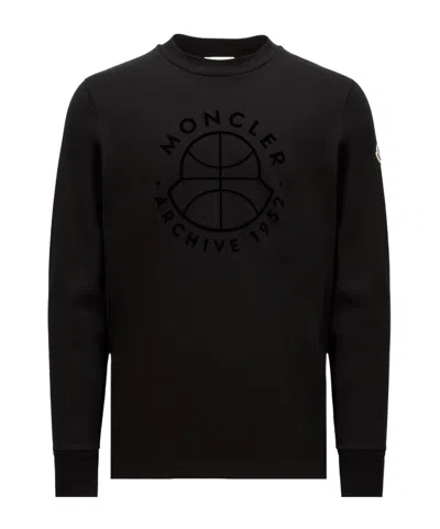 Moncler Logo Long-sleeved T-shirt In Black