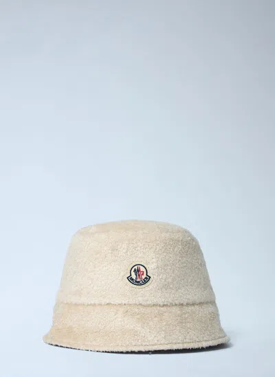 Moncler Logo Motif Bucket Hat In White