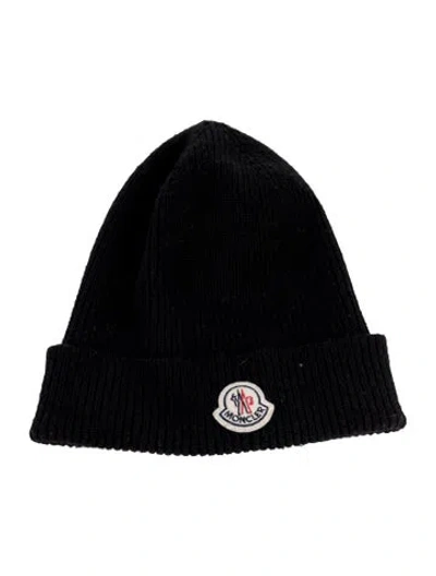 Pre-owned Moncler Logo Patch Accent Knit Beanie In Black