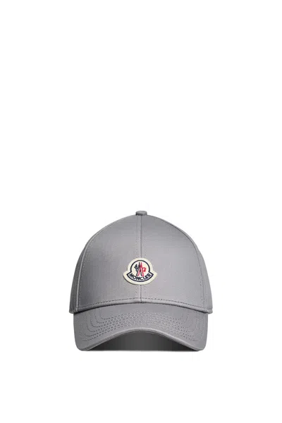Moncler Logo Patch Baseball Cap In Gray
