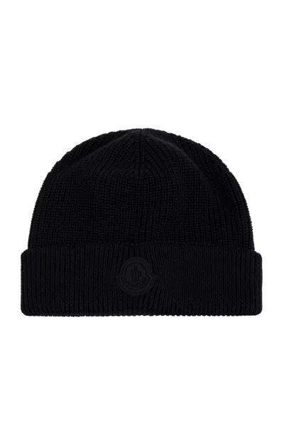 Moncler Logo Patch Beanie In Black
