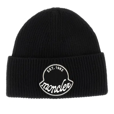 MONCLER LOGO PATCH BEANIE HAT