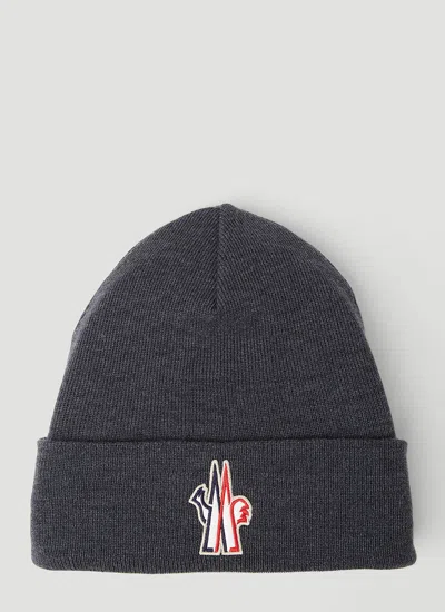 Moncler Logo Patch Beanie Hat In Grey