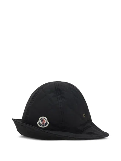 MONCLER LOGO-PATCH BUCKET HAT