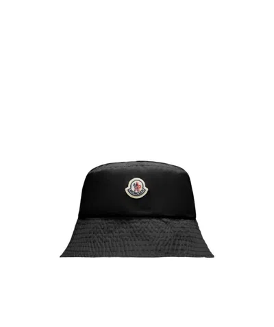 Moncler Logo-patch Bucket Hat In Black