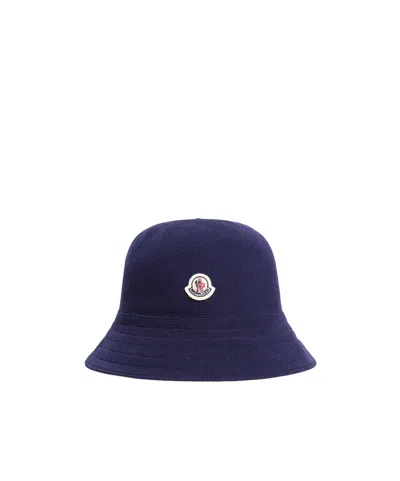 Moncler Logo Patch Bucket Hat In Blue