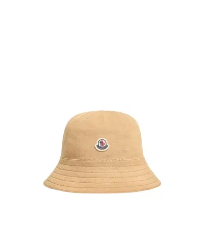Moncler Logo Patch Bucket Hat In Neutral