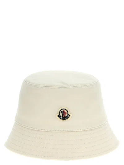 MONCLER MONCLER LOGO PATCH BUCKET HAT