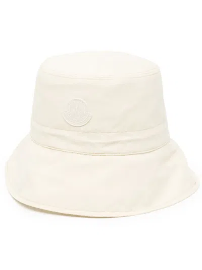 Moncler Logo-patch Cotton Bucket Hat In Neutrals