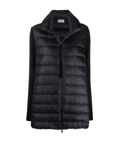 Moncler Logo Patch Down Jacket In Black