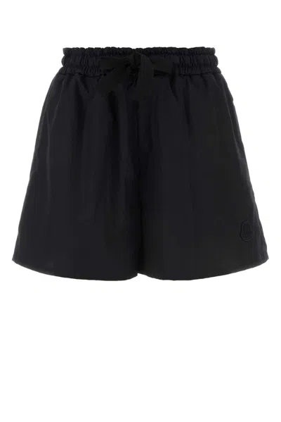Moncler Logo Patch Drawstring Shorts In Black