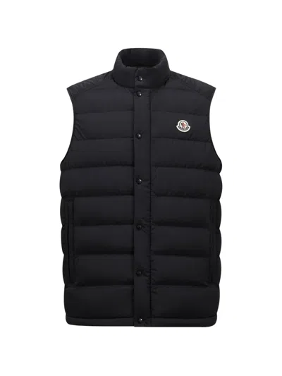 Moncler Logo Patch Gilet In Blue