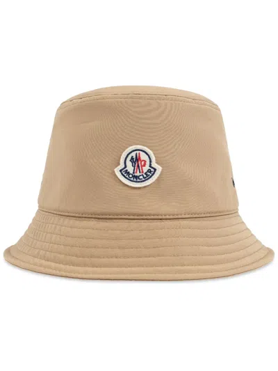 MONCLER LOGO-PATCH HAT