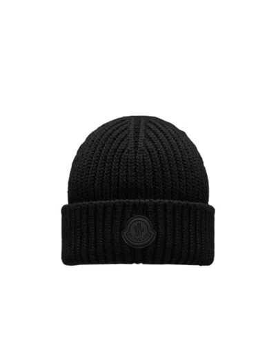 Moncler Logo-patch Knit Wool Beanie In Black