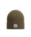 Moncler Logo Patch Knitted Beanie In Green