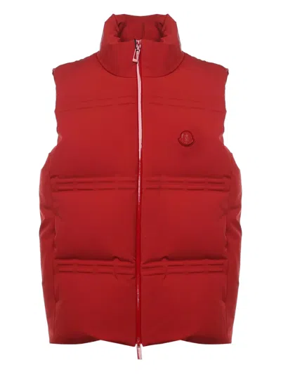 Moncler Logo-patch Padded Jacket In Red