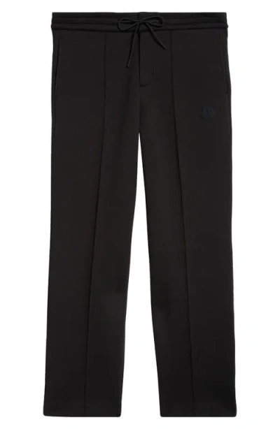 Moncler Logo Patch Pintuck Sweatpants In Black