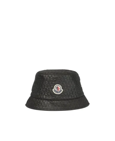 Moncler Quilted Bucket Hat In Black
