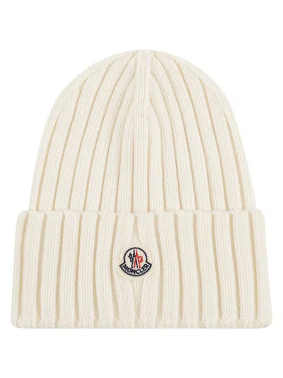 Moncler Logo Patch Ribbed Beanie In Neutral