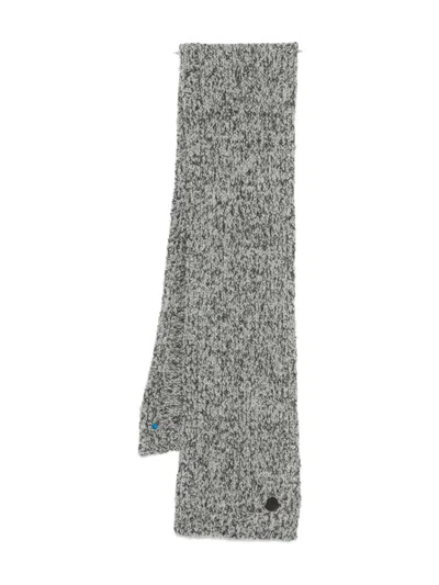Moncler Logo-patch Scarf In Gray