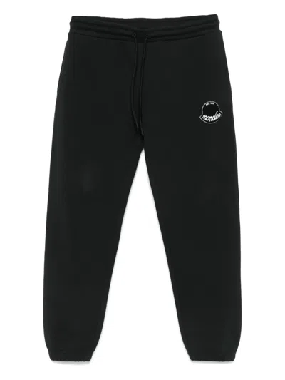 Moncler Logo-patch Sweatpants In Black