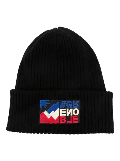 Moncler Logo Wool Beanie In Black