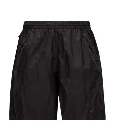 Moncler Logo Patch Wim Shorts In Black