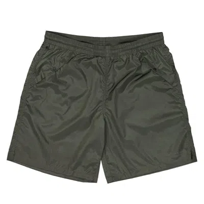 Moncler Logo Patch Wim Shorts In Green