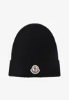 Moncler Ribbed Logo-patch Beanie Hat In Black