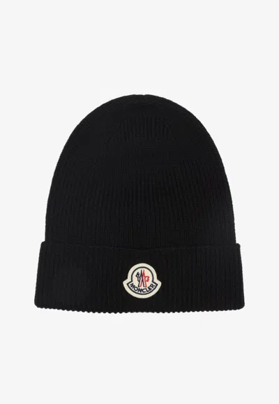 MONCLER LOGO-PATCH WOOL BEANIE