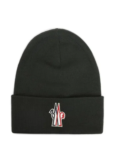 Moncler Logo-patch Wool Beanie In Green
