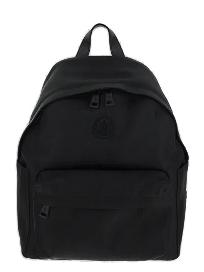 MONCLER MONCLER LOGO PATCH ZIPPED BACKPACK