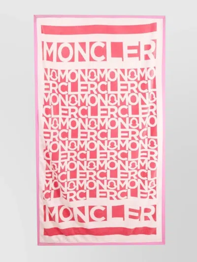 Moncler Logo Print Beach Towel With Contrasting Border In Pink