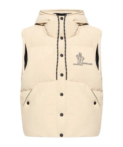 MONCLER MONCLER GRENOBLE LOGO DETAILED PADDED GILET